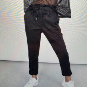 WILDFANG Essential Drawstring Pants Black